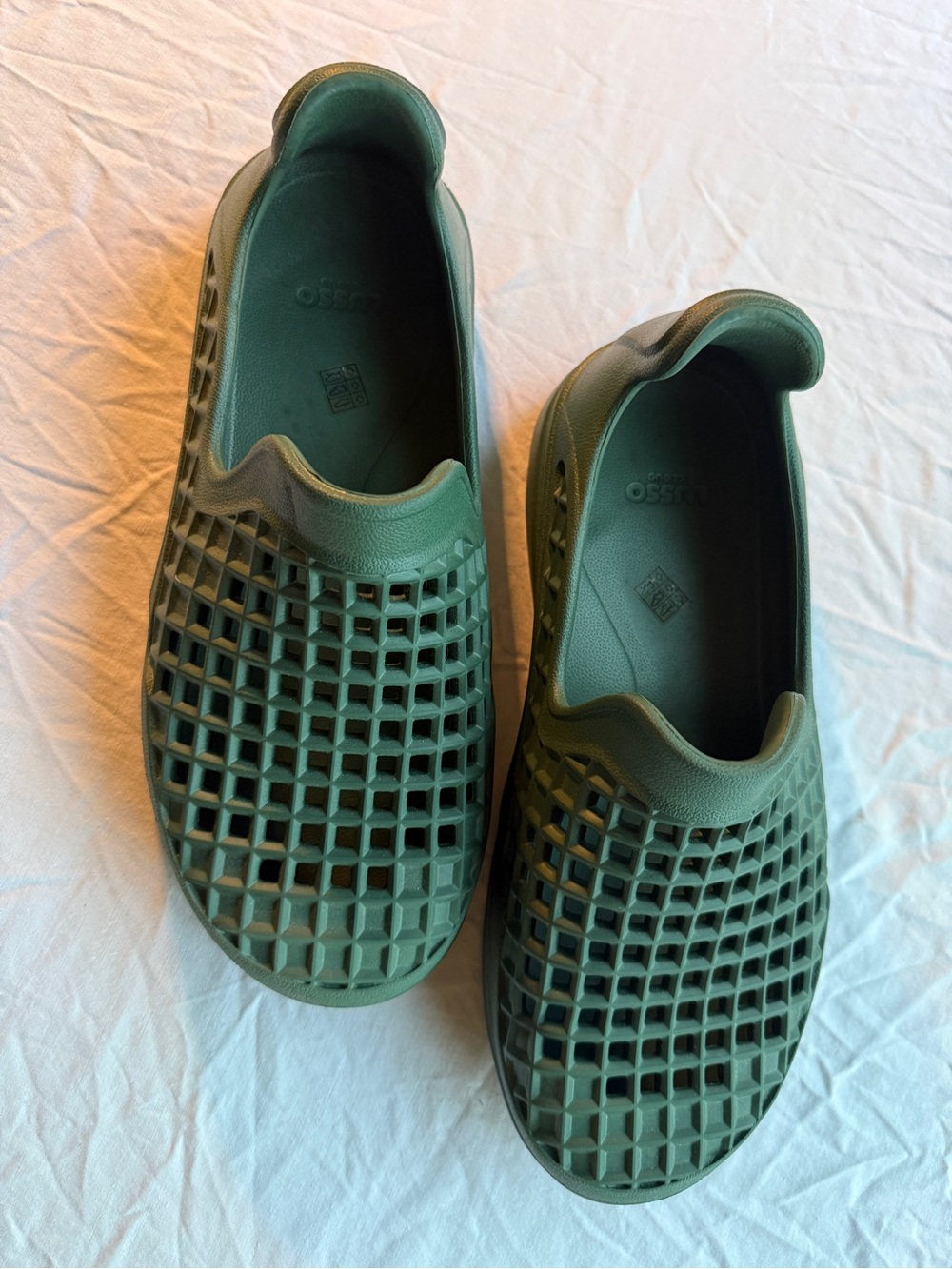 Lusso Cloud Scenario Slip-On Clogs Green Waterproof Comfort Shoes Size 10 Men’s